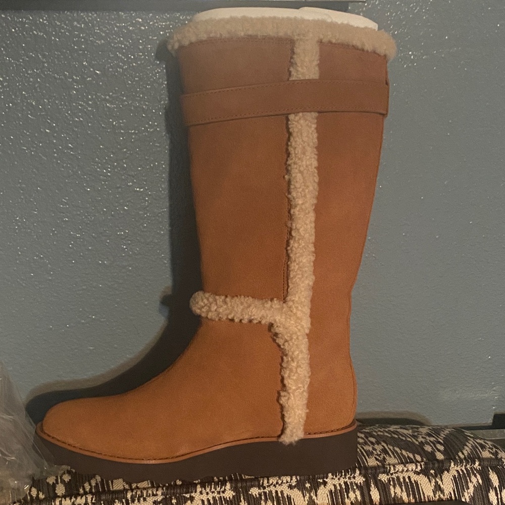 Coach Brown Shearling Winter Boots